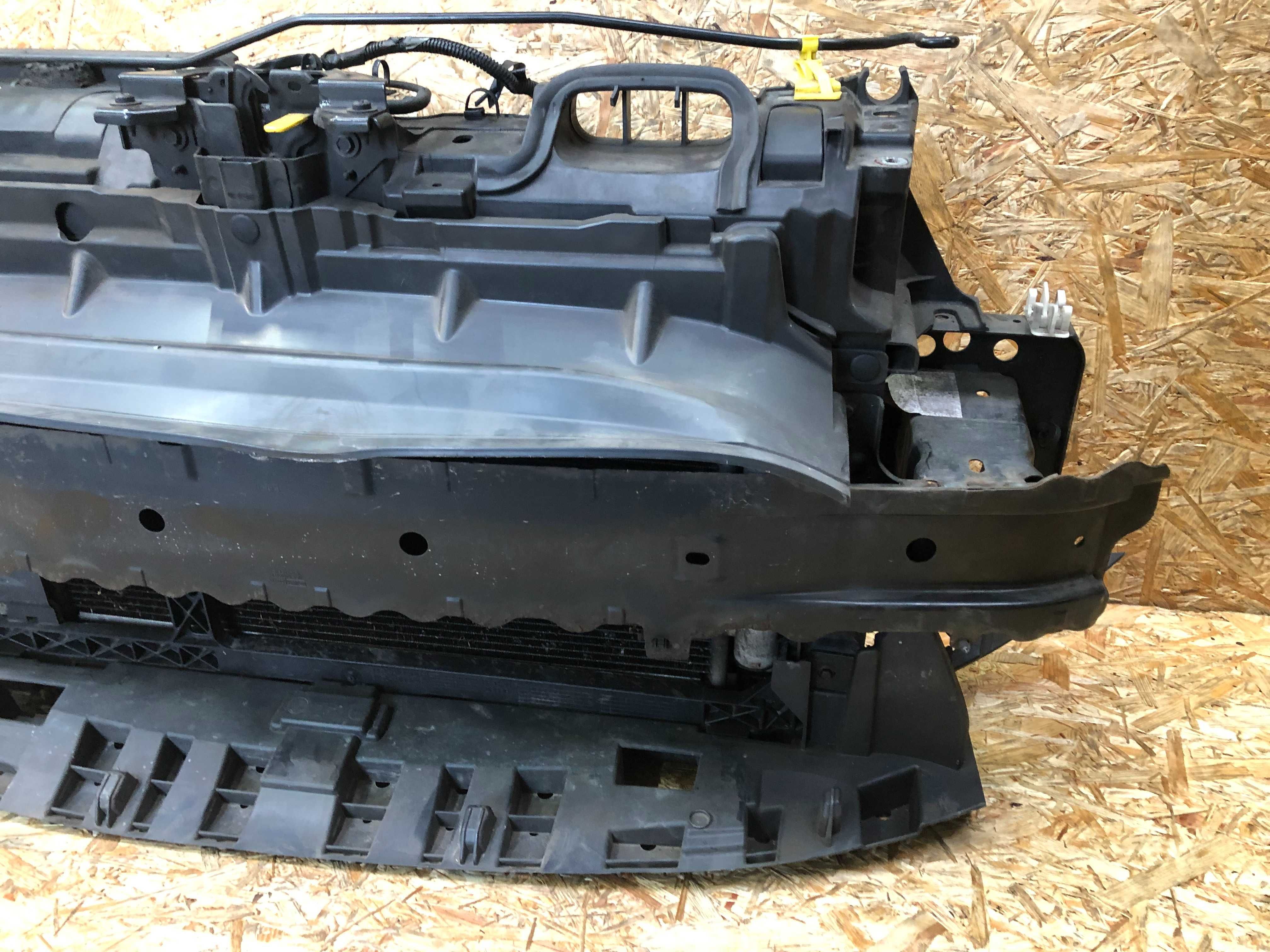 Pas przedni kompletny Ford Fiesta Mk7 przed liftem