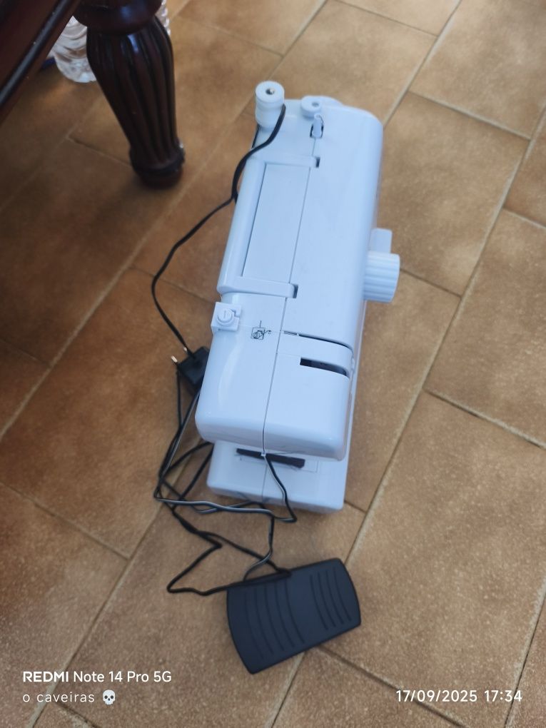 Máquina de costura
