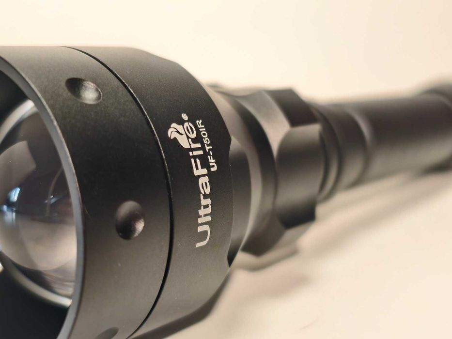 Latarka ZOOM, dioda Luminus SFT-25R, 770m zasięgu