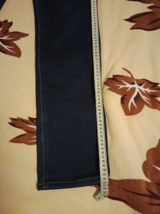 Джинсы теплые . .