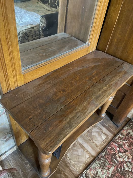 Старинное зеркало, трюмо.