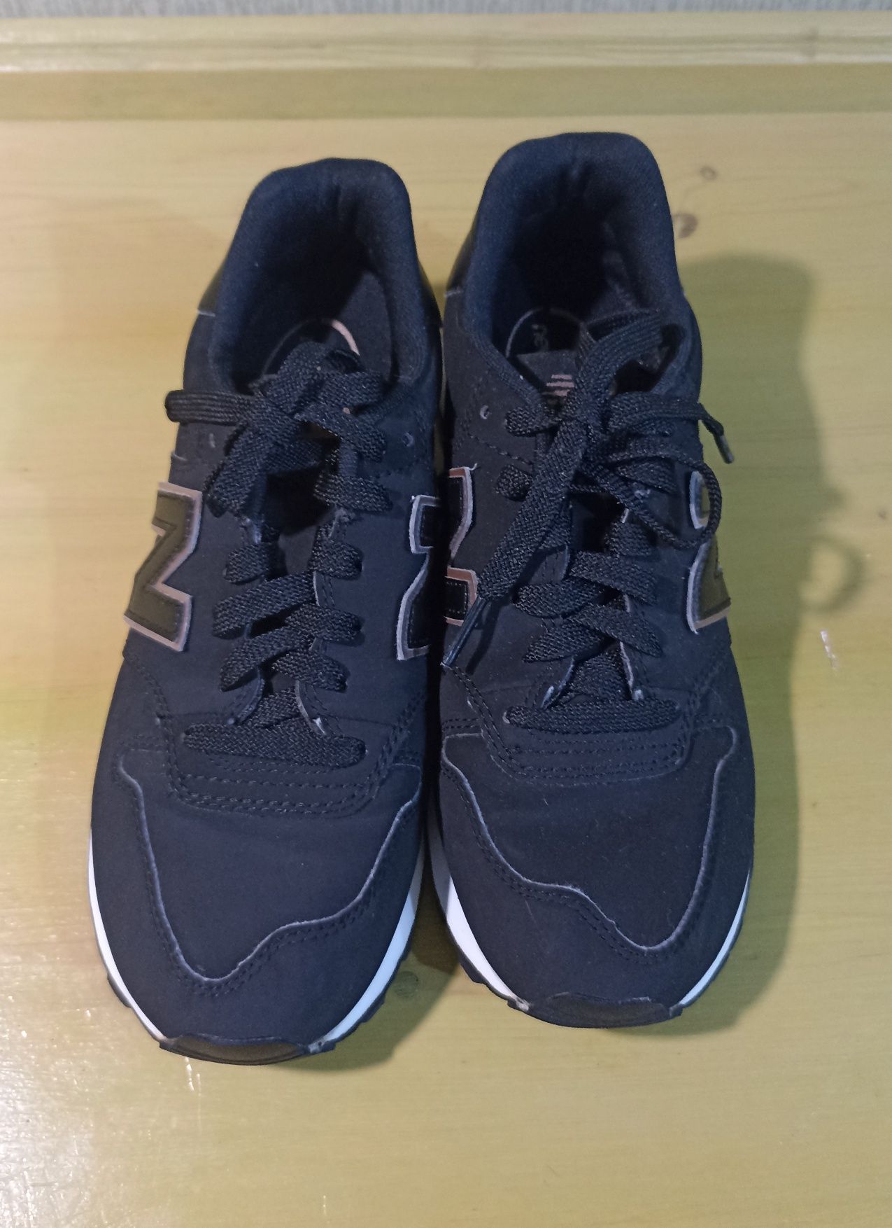 Кросівки New Balance, 37.5р