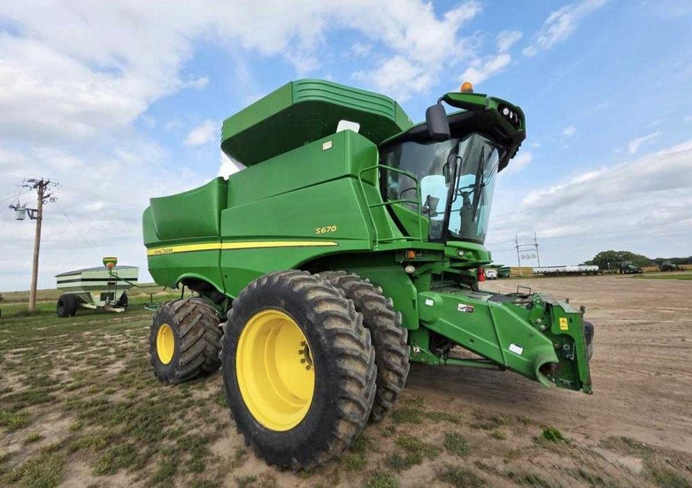 продам John Deere S670 2012року