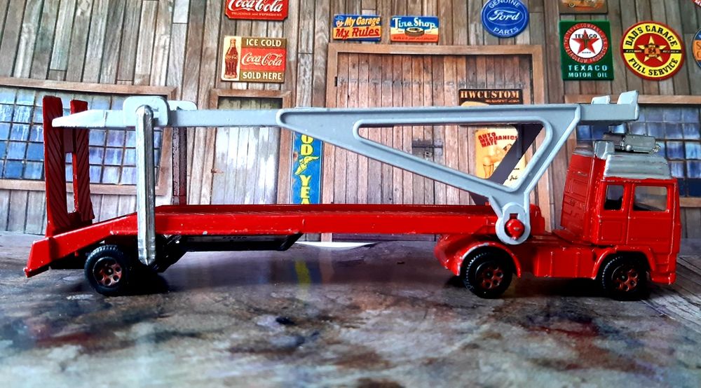 Volvo Car Transporter Corgi Juniors