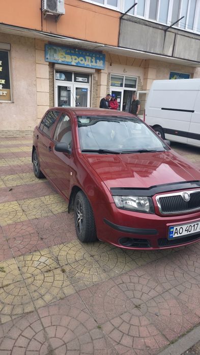 Шкода фабія.    .