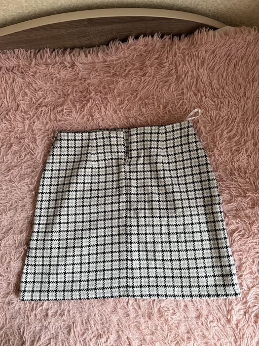 Класична тепла спідниця