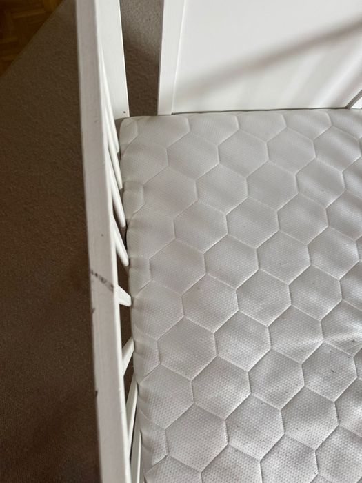 Łóżeczko dziecięce z materacem, 120x60