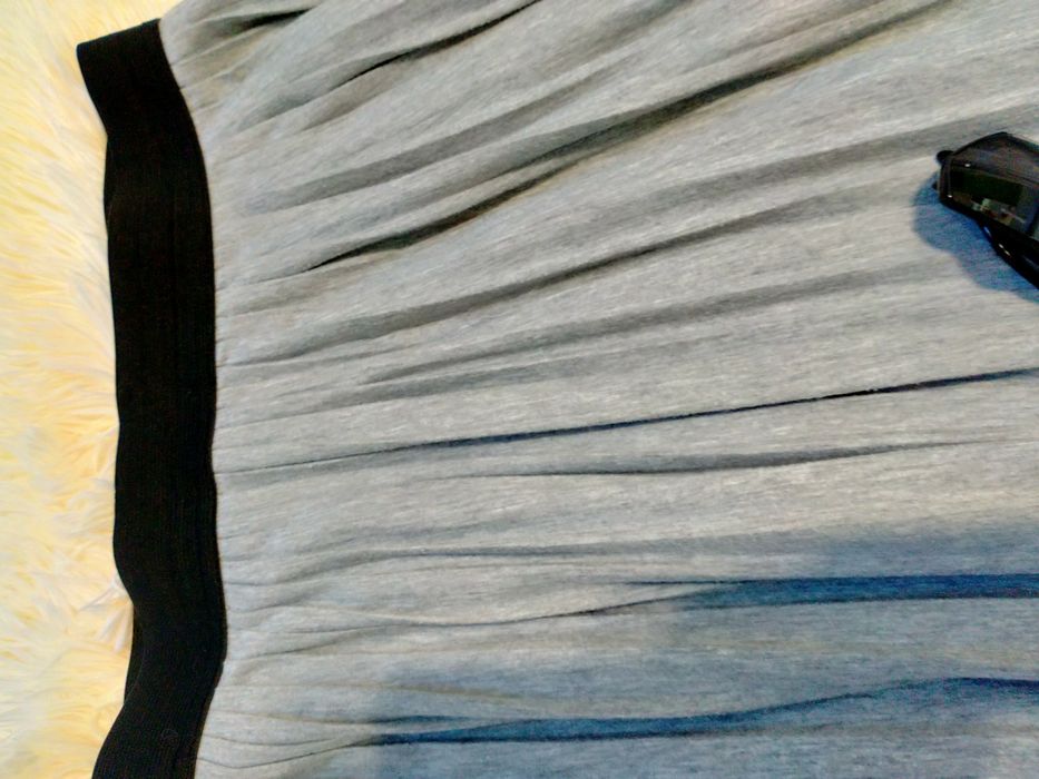 Літня спідниця для дівчини