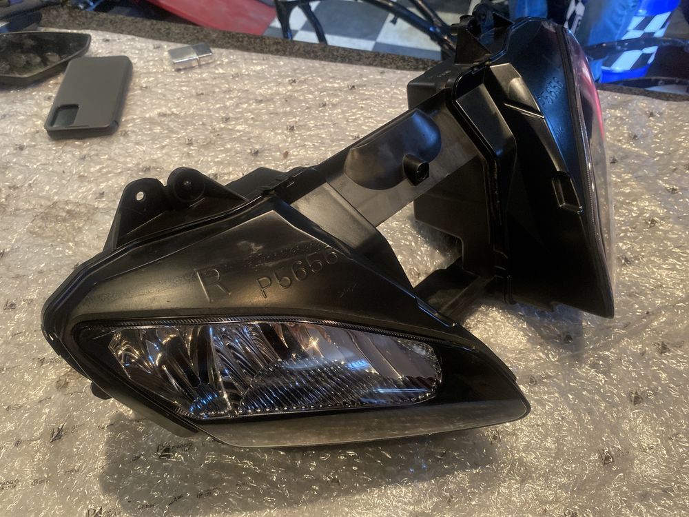 Yamaha R6 RJ11 Lampa Reflektor N754