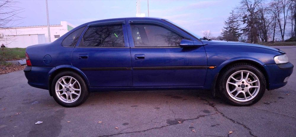 Оpel Vectra 1.8 L