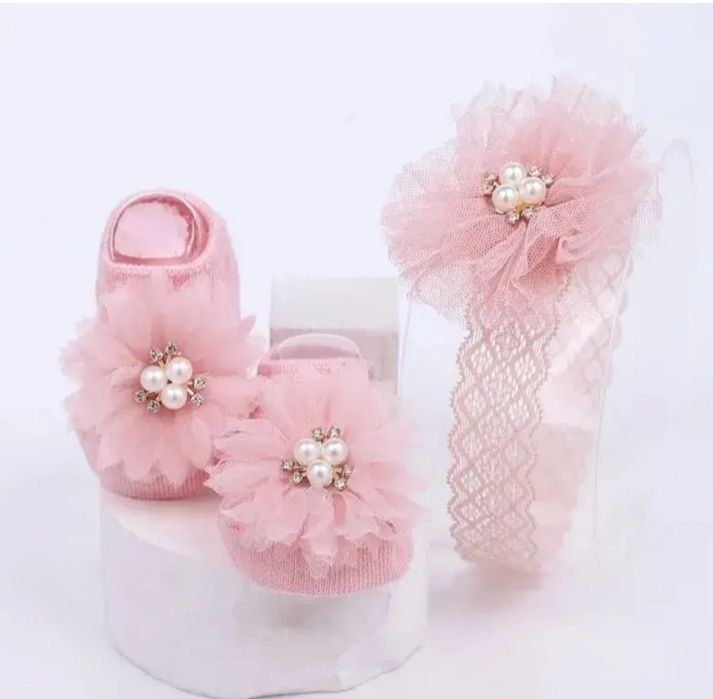 Набір святковий для найменших принцес "Пов'язка на голову + пінетки"