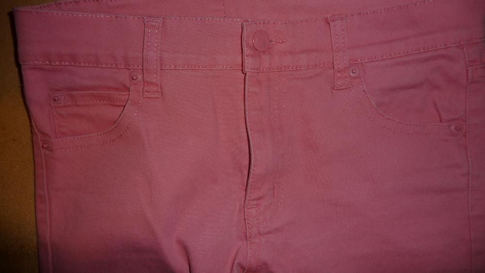 Стрейчевые женские джинсы (28/32 - размер евро)