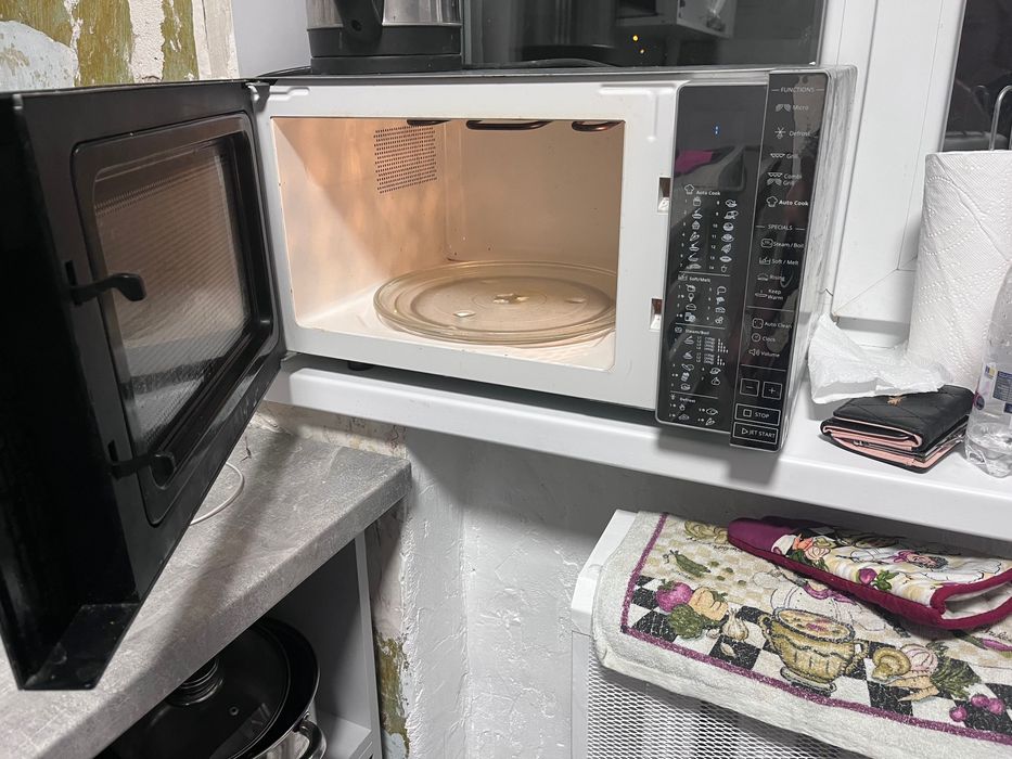 Мікрохвильова піч