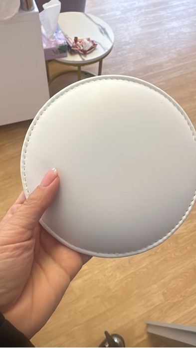 Podłokietnik dla stylitki paznokci