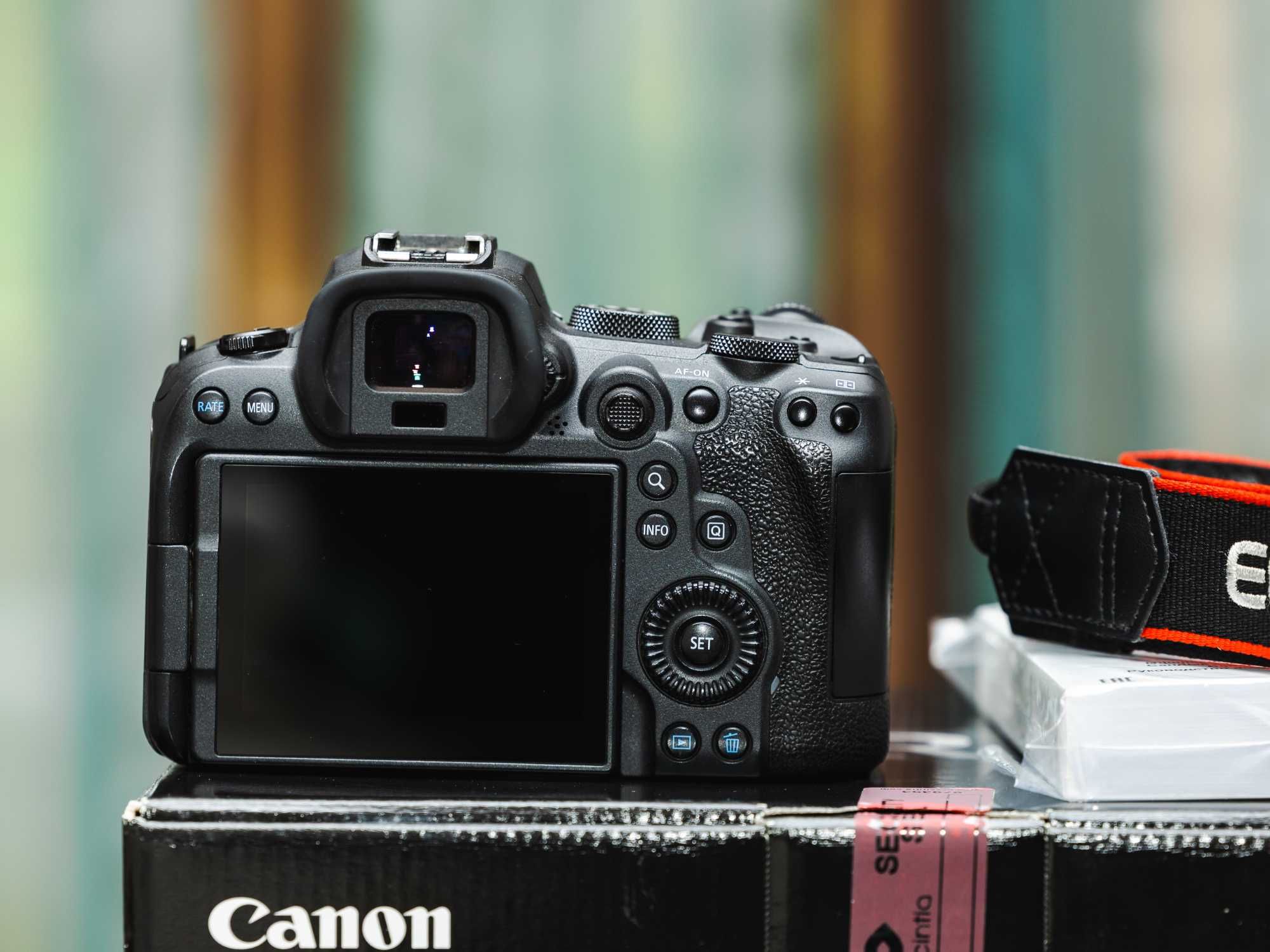 Canon EOS R6 ( Corpo )