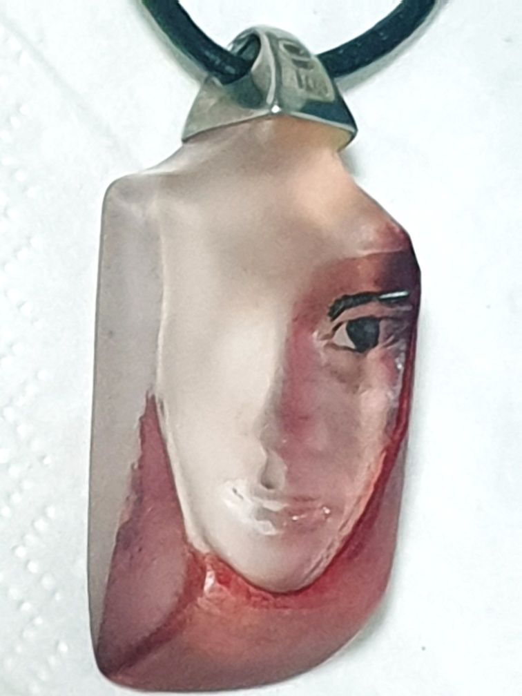 Fantástico colar em vidro artístico com prata Mats Jonasson