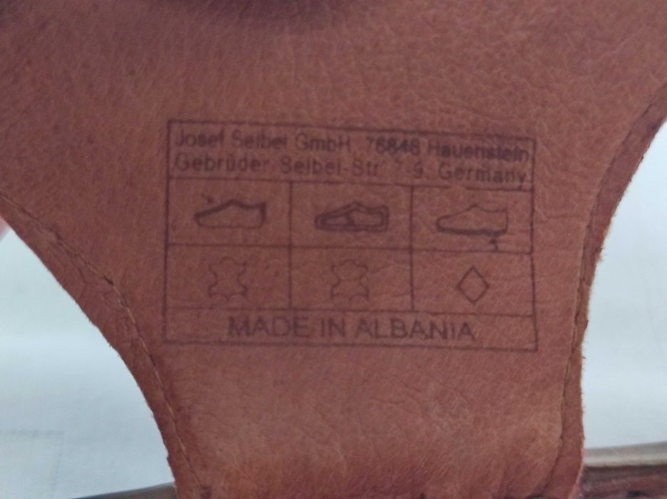 Брендовие,кожанние босоножки Josef Seibel р.38