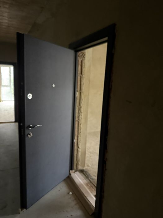 Квартири у новобудові з бомбосховищем та паркінгом