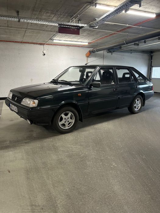 Polonez Caro Polonez Caro 1,6 gli