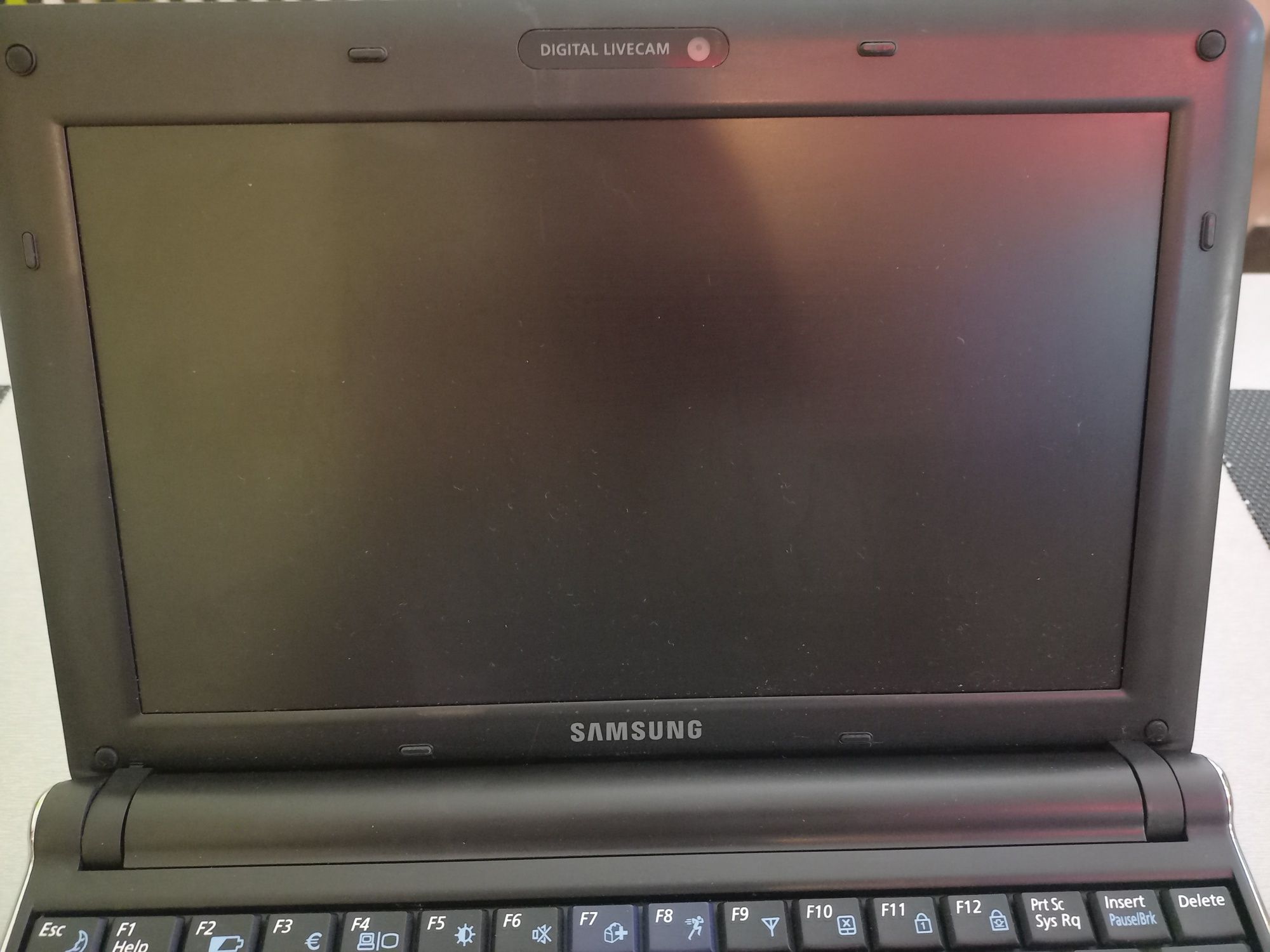 Ноутбук Samsung N140