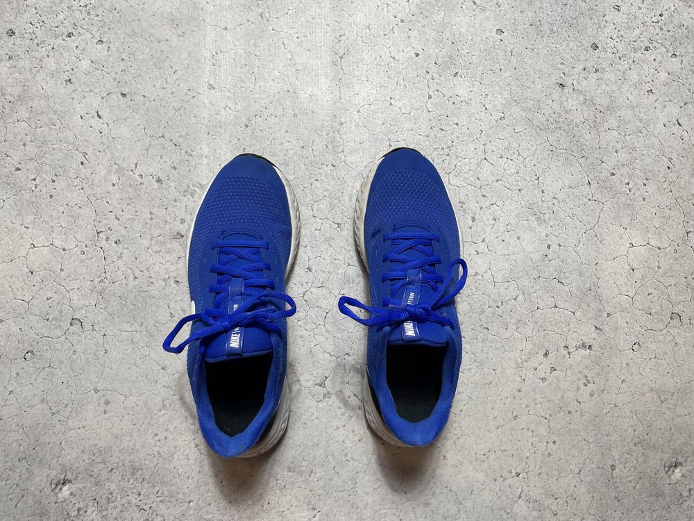 Мужские Кроссовки Для бега Nike Revolution 5 GS BQ5671-401 Ориг 39