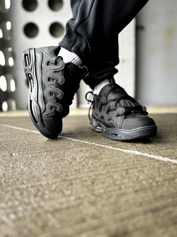Osiris D3 OG Black