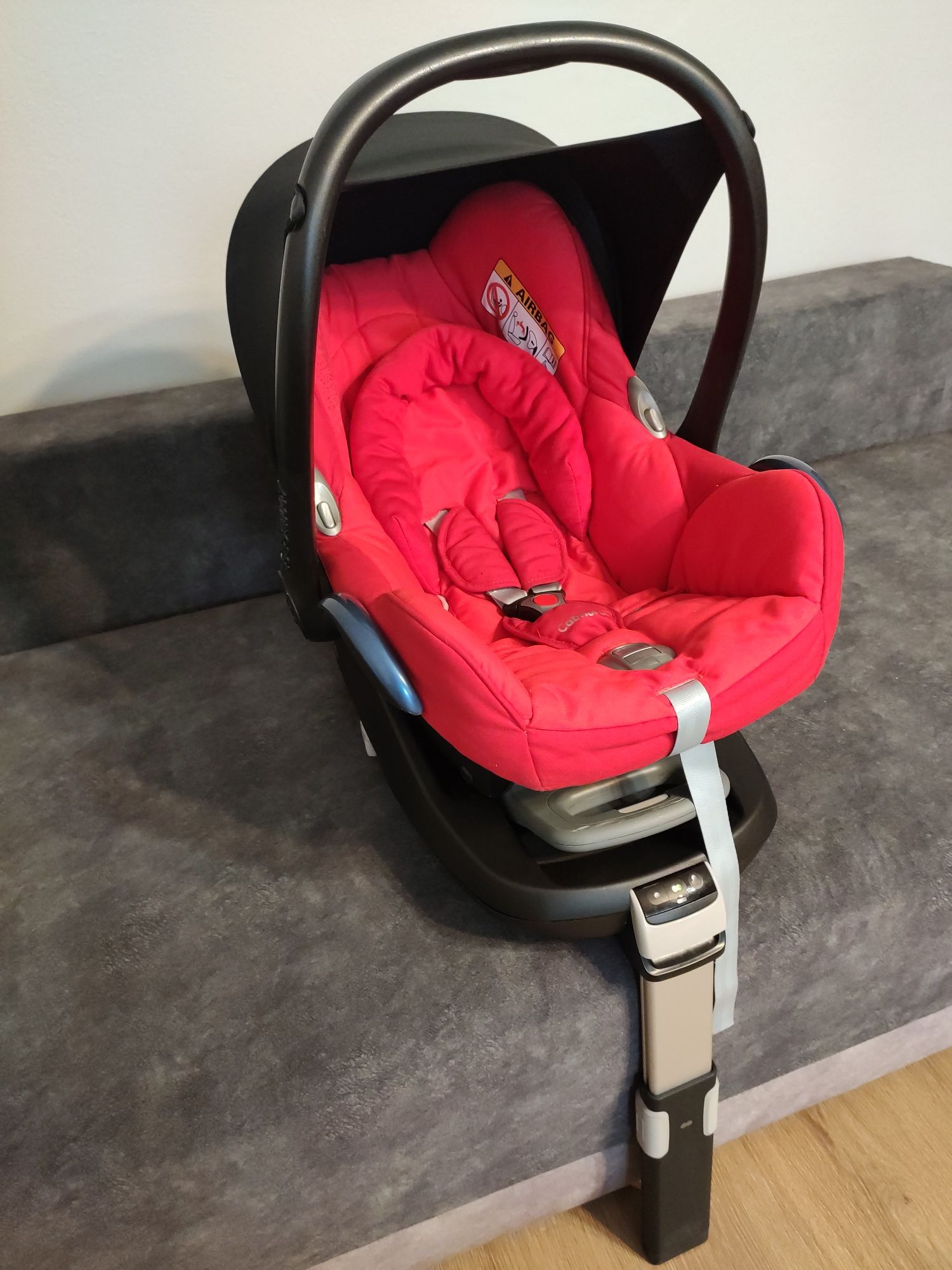 Fotelik niemowlęcy Maxi Cosi z bazą isofix