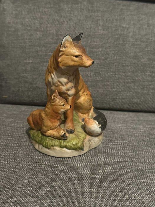 Статуэтка фарфоровая Лисы, винтаж