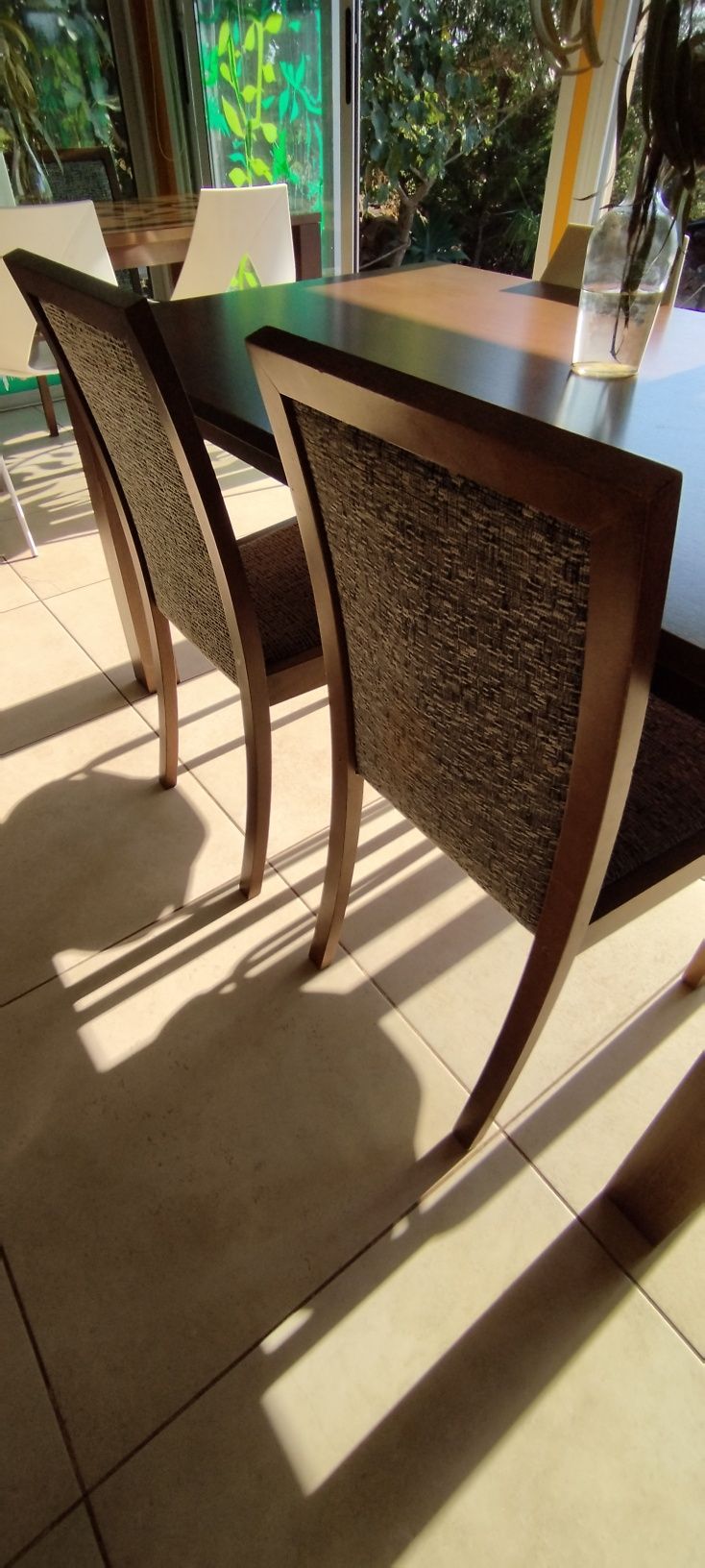 Mesas madeira 150x90 + cadeiras forro em tecido. Wooden table + chairs