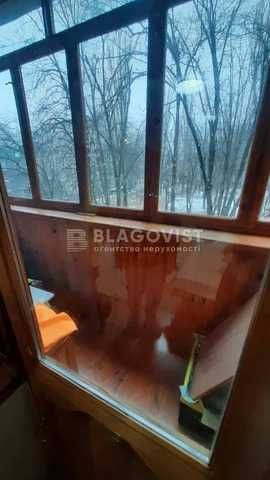 3к.Метро Святошин-10 хв.Вул.Депутатська,13.