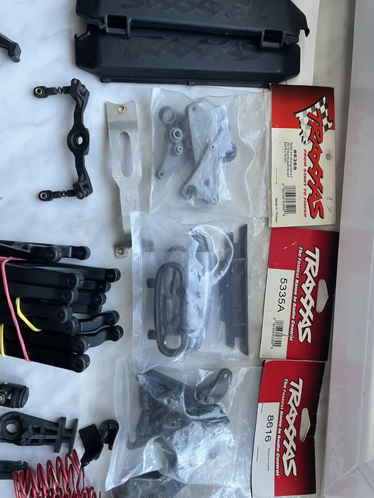 Запчасти,колёса Traxxas Erevo 2.0-1.0