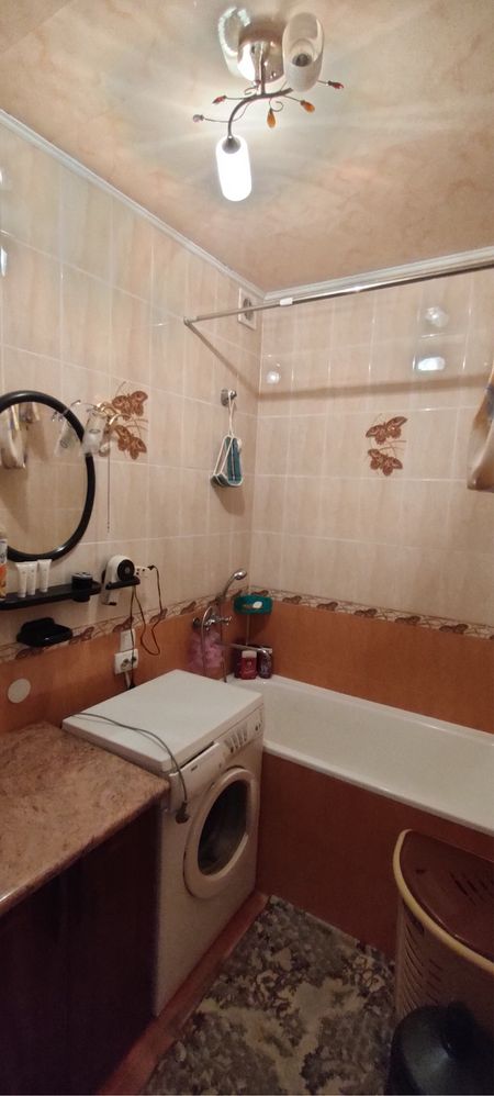 Продаю 3-кімнатну квартиру. Овідіополь