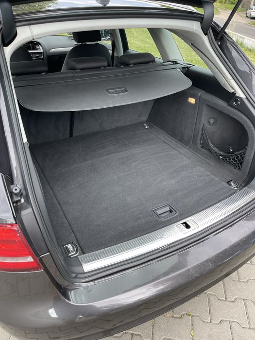 Audi A4 B8 Kombi 2.0TDI 143km lift manual alufelgi Cena do negocjacji.