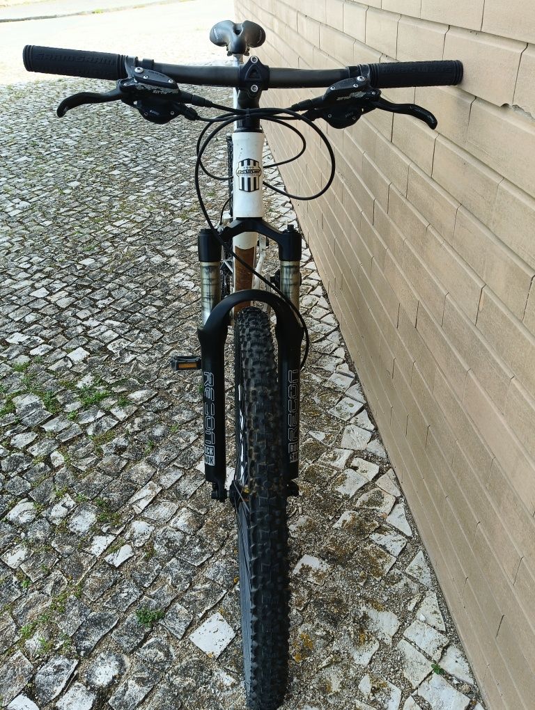 Bicicleta BTT MSC Koncept 26
