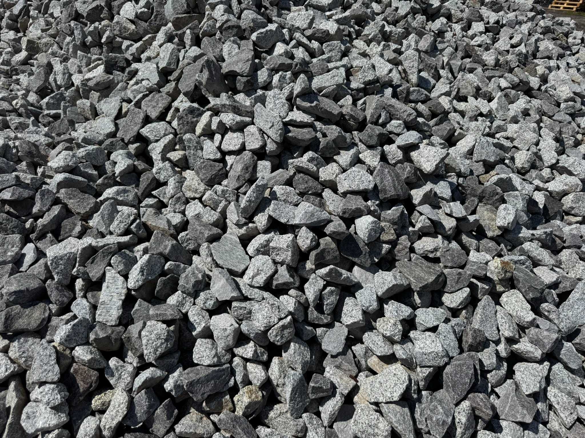 Grys Granitowy Gruby - GRANIT 32-64 - Kamień Ozdobny - TANIO