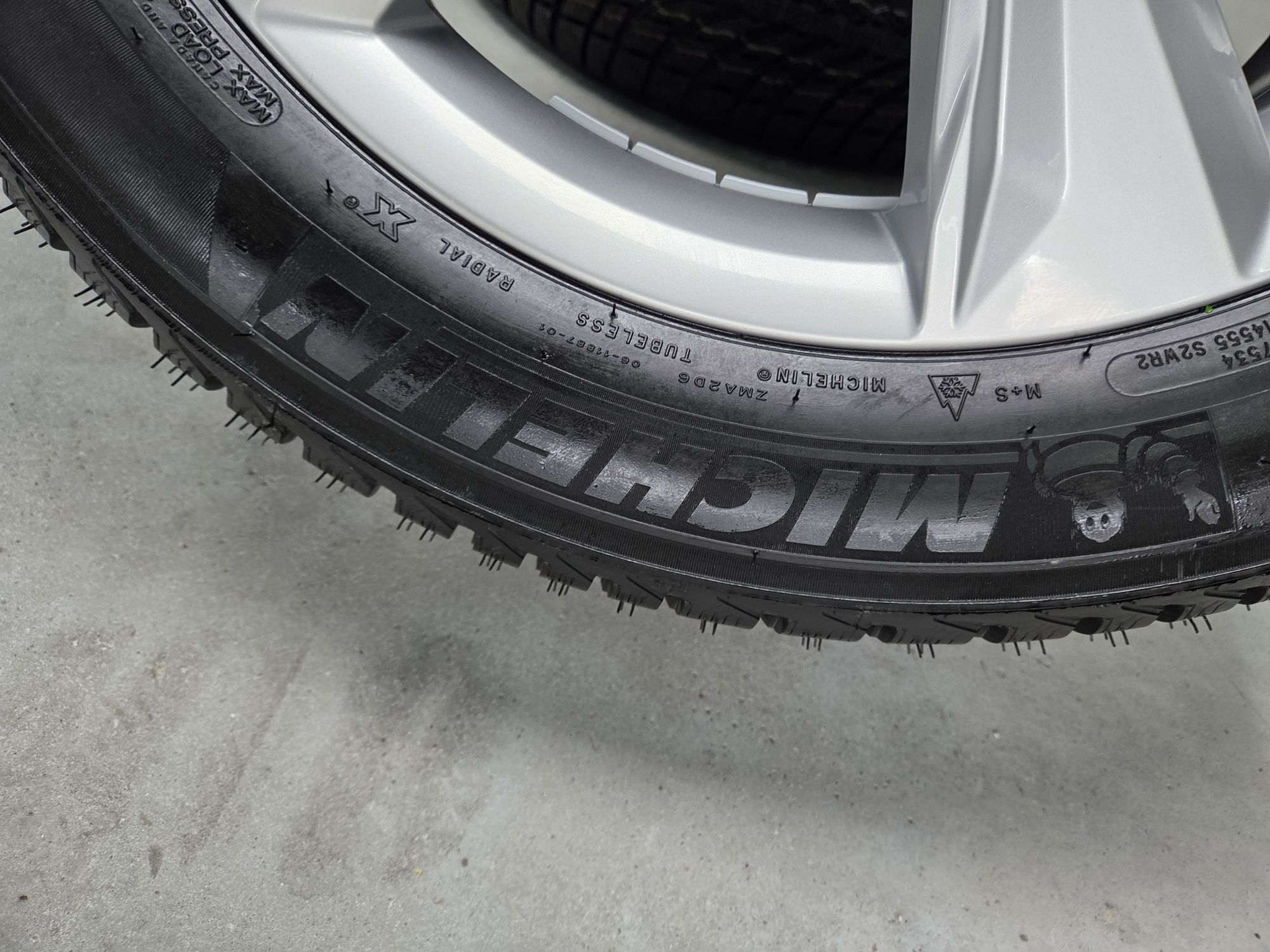 Nowe Oryginalne Koła zimowe 19 Audi Q5 Michelin 2023r