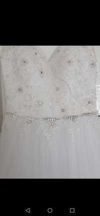 Suknia ślubna biała z koronką