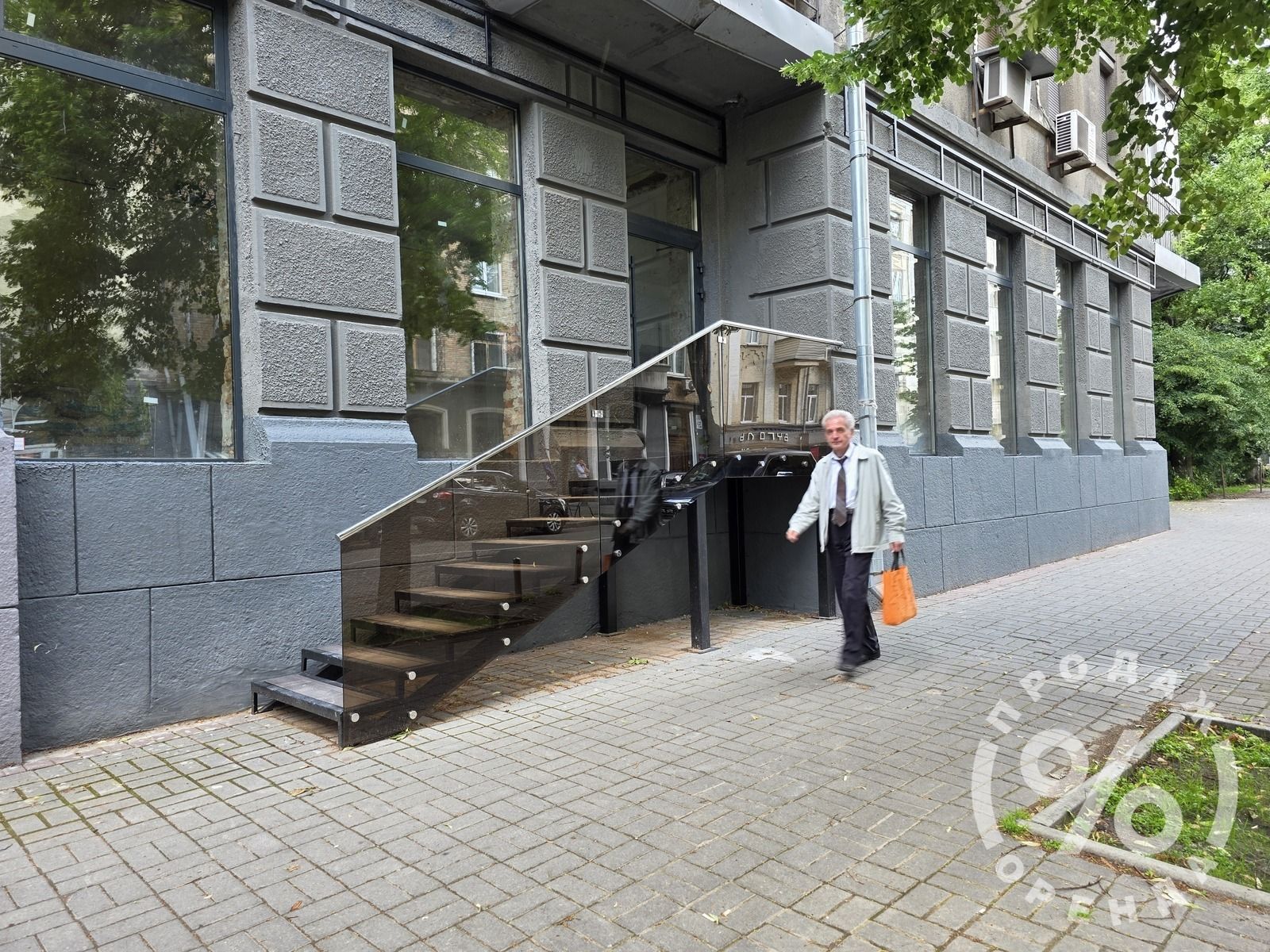 Продаж! Торгове Приміщення У Центрі, 5 хв Арсенальна, S = 147 кв.м