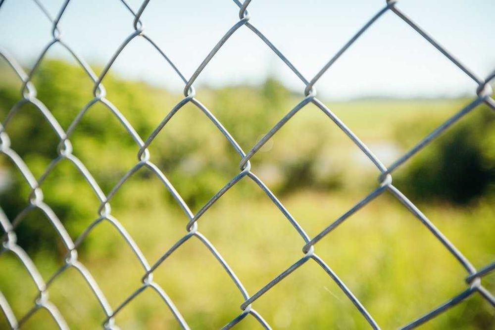 Сітка для огородження: секції, рабиця, та інше.