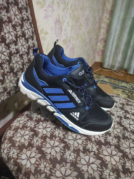 Чоловіче взуття ( черевики/лофери/туфлі/дитяча обув і т.д)