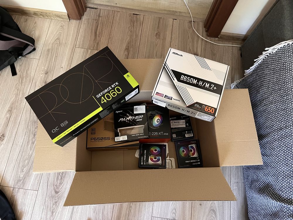 Ігровий компʼютер та вся периферія. (RTX 4060,Ryzen5 7500F, 32gb ddr5)