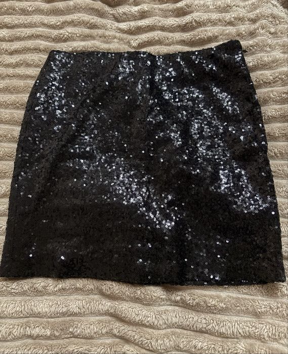 Юбка с паєтками чорна