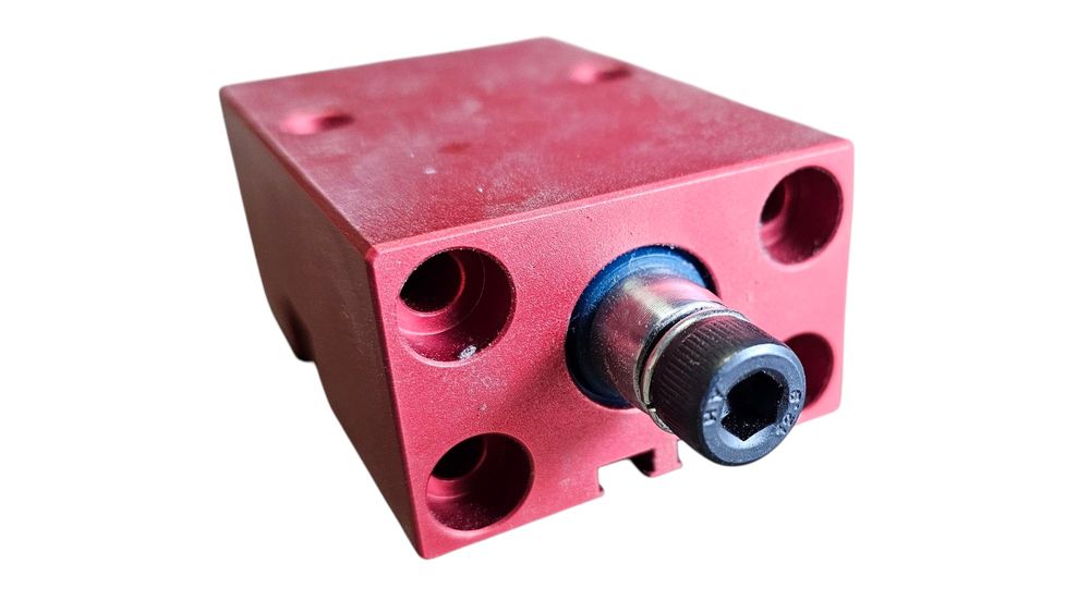 Zacisk obrotowy pneumatyczny PSB 25L 6829BL-25 TUNKERS oryg nowy