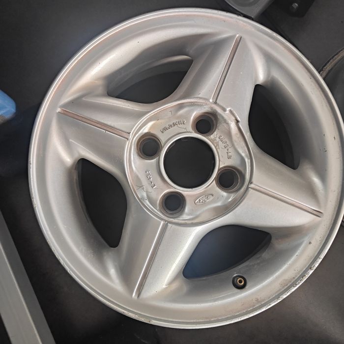 Jantes Ford fiesta R14