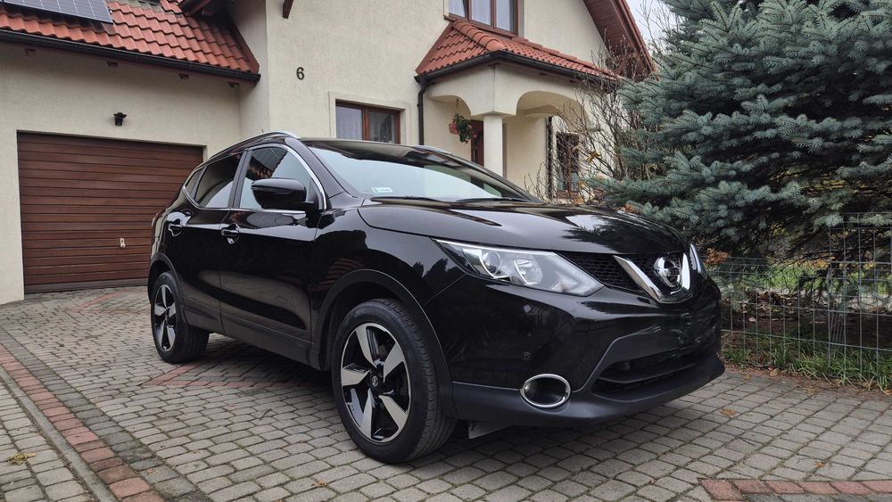 Nissan Qashqai J11 1,2 • 2017 • Skóra • Kamera przód i tył • 90 395 km