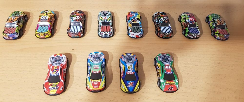 Набір металевих машинок з інерційним механізмом 12 шт.