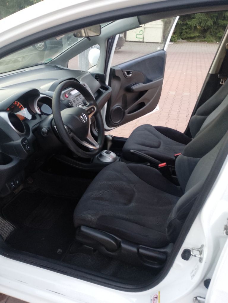 Honda Jazz III 2009r 1.4 b AUTOMAT SUPER STAN