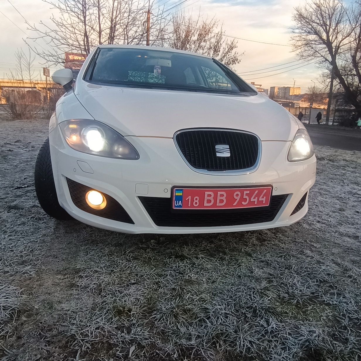 Seat leon 1,8 бензин