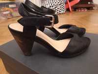 Sprzedam buty na obcasie "drewniaki" Nine West r. 39