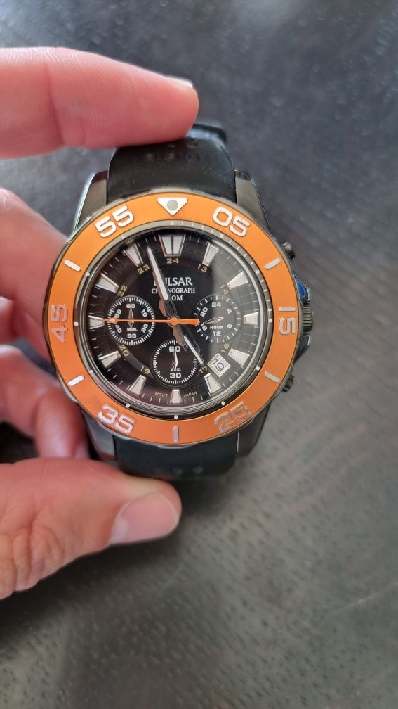 Pulsar chronograph preto laranja